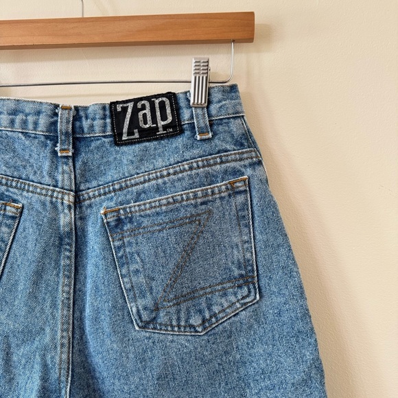 vintage ZAP denim cut offs - Picture 4 of 7